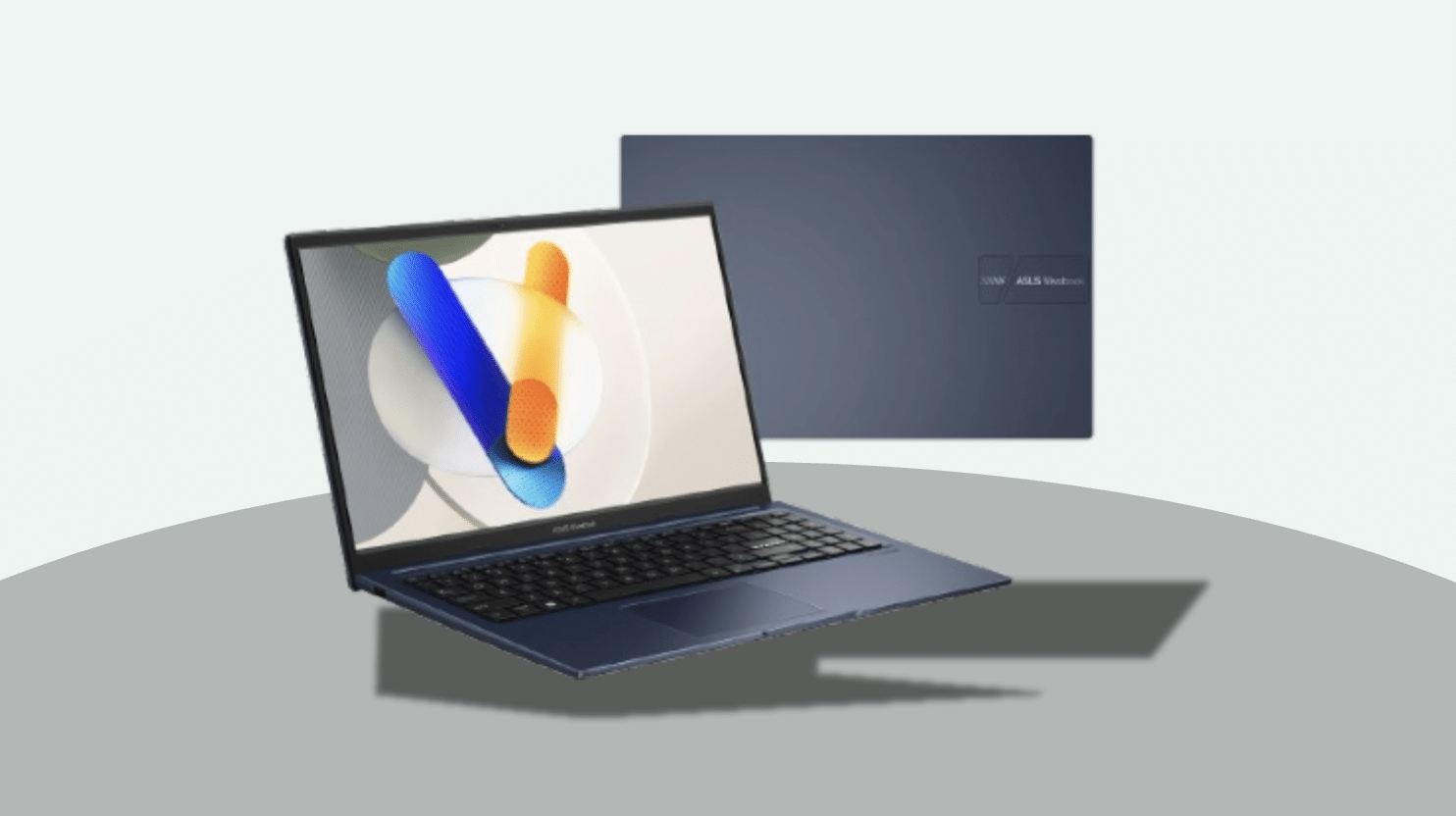 Asus Vivobook 15 vor grauem Hintergrund