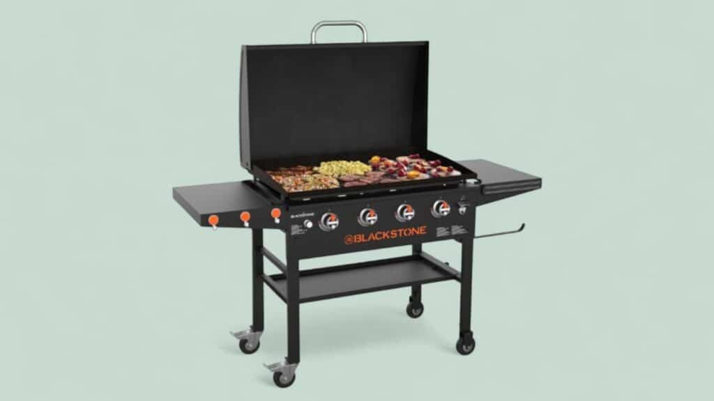 Blackstone Grillplatte im Angebot vor grauem Hintergrund