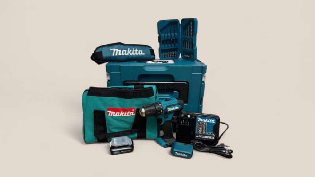 Makita Akku-Bohrschrauber im Komplettset im Angebot