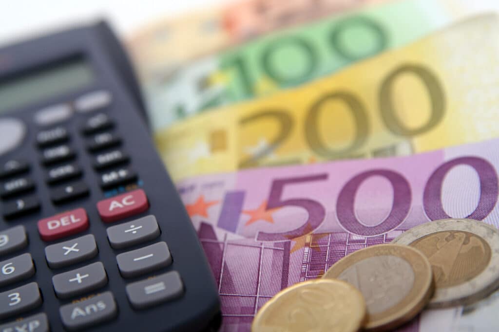 Rechnet sich das Tagesgeldangebot der Postbank? (@iStock)
