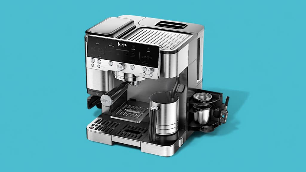 Diese Espressomaschine von Ninja bereitet Kaffeespezialitäten in Barista-Qualität zu.