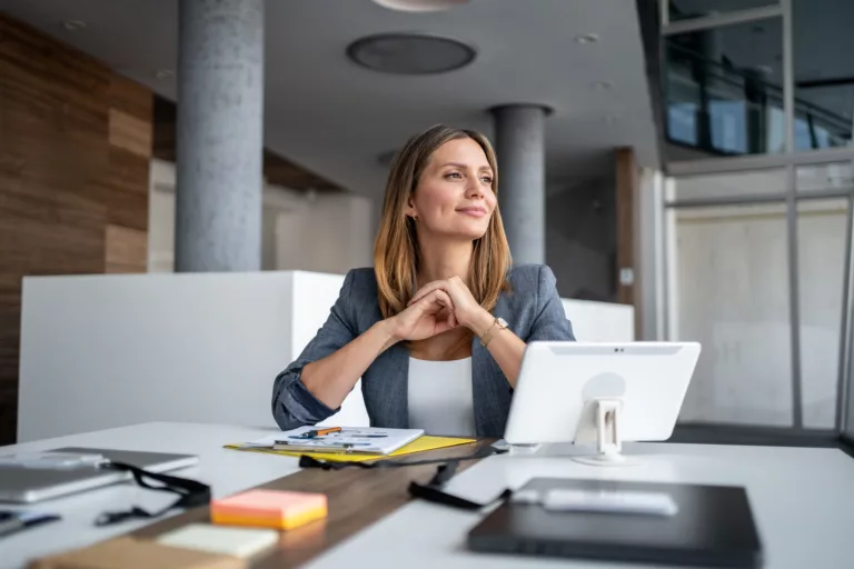 Eine Website gehört zur Selbständigkeit wie die Steuererklärung – und kann ähnlich viel Spaß machen. Jimdo bietet eine Lösung. (@istockphoto)