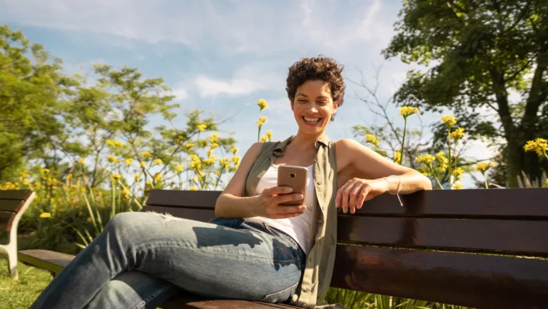 Entspannter Surfen: Welcher Anbieter hat gutes Netz auf dem Land? (@istockphoto)