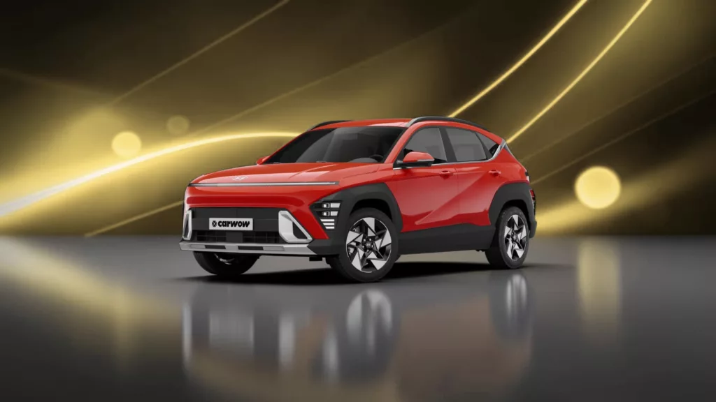 Roter Hyundai SUV schräg von vorne auf grauem spiegelndem Boden mit gelb goldenem schwarzen Hintergrund mit runden Lichtreflexen