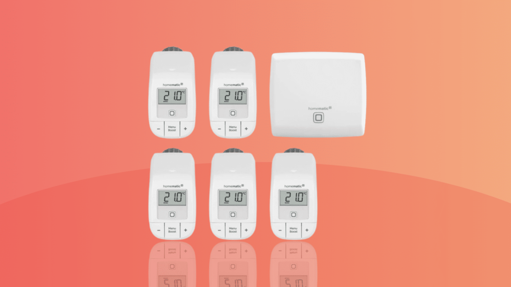 Homeatic Thermostat-Bundle mit Access Point vor rotem Hintergrund